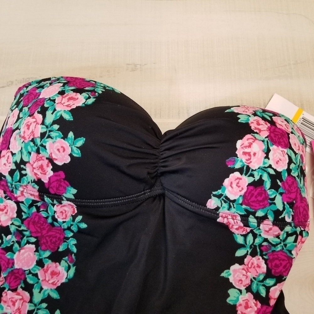 {S} NWT Betsey Johnson Floral Rose Black Convertible Swim Tankini Top Only - Picture 3 of 10
